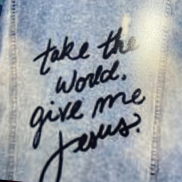 Meet your Posher, Patsy - Picture 2 of 2